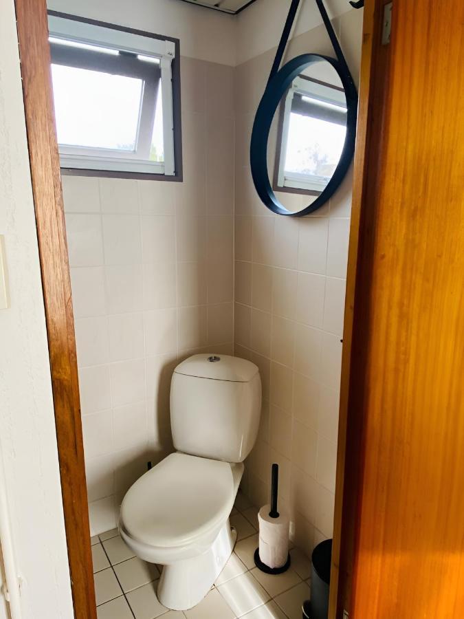 Woonboot In Sumar Gelegen Tussen Leeuwarden En Drachten Suameer Eksteriør billede